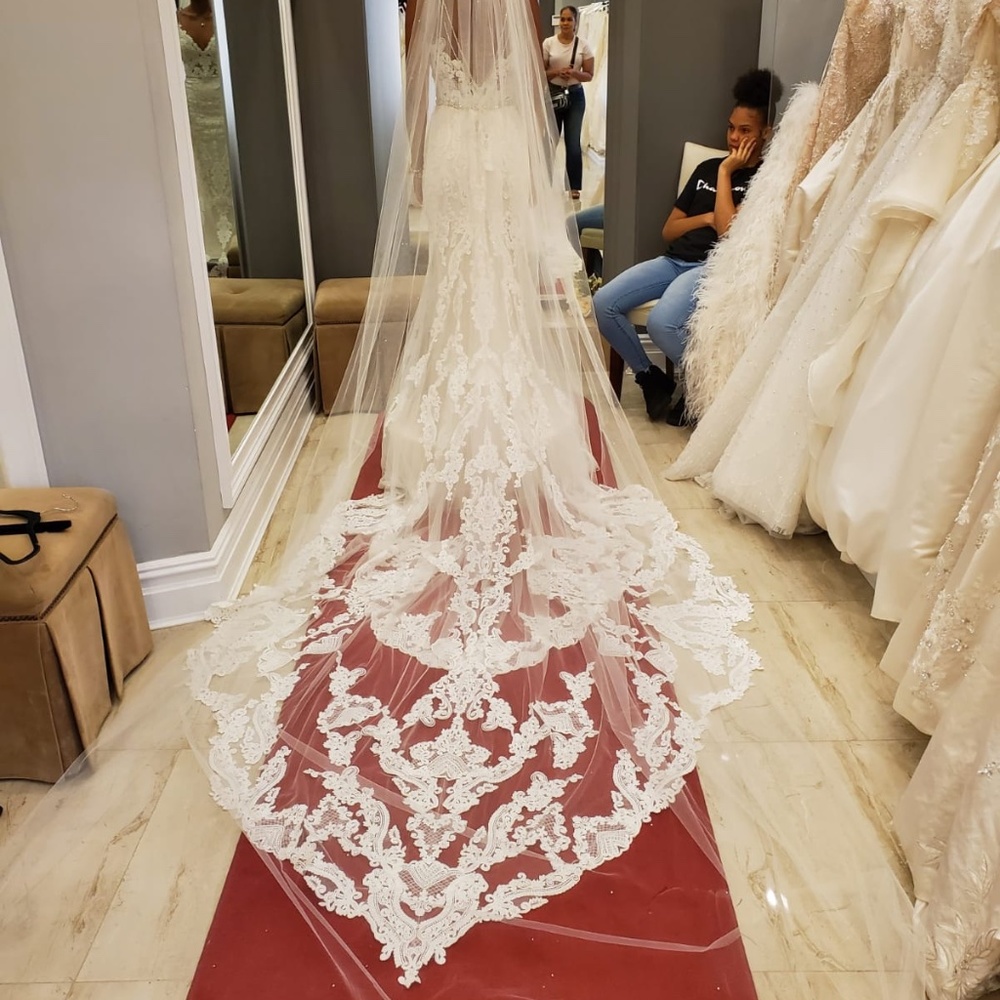 Enzoani Designer Dress wore once